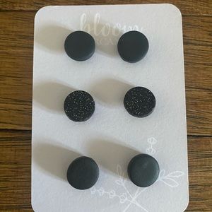 NWT black stud earrings